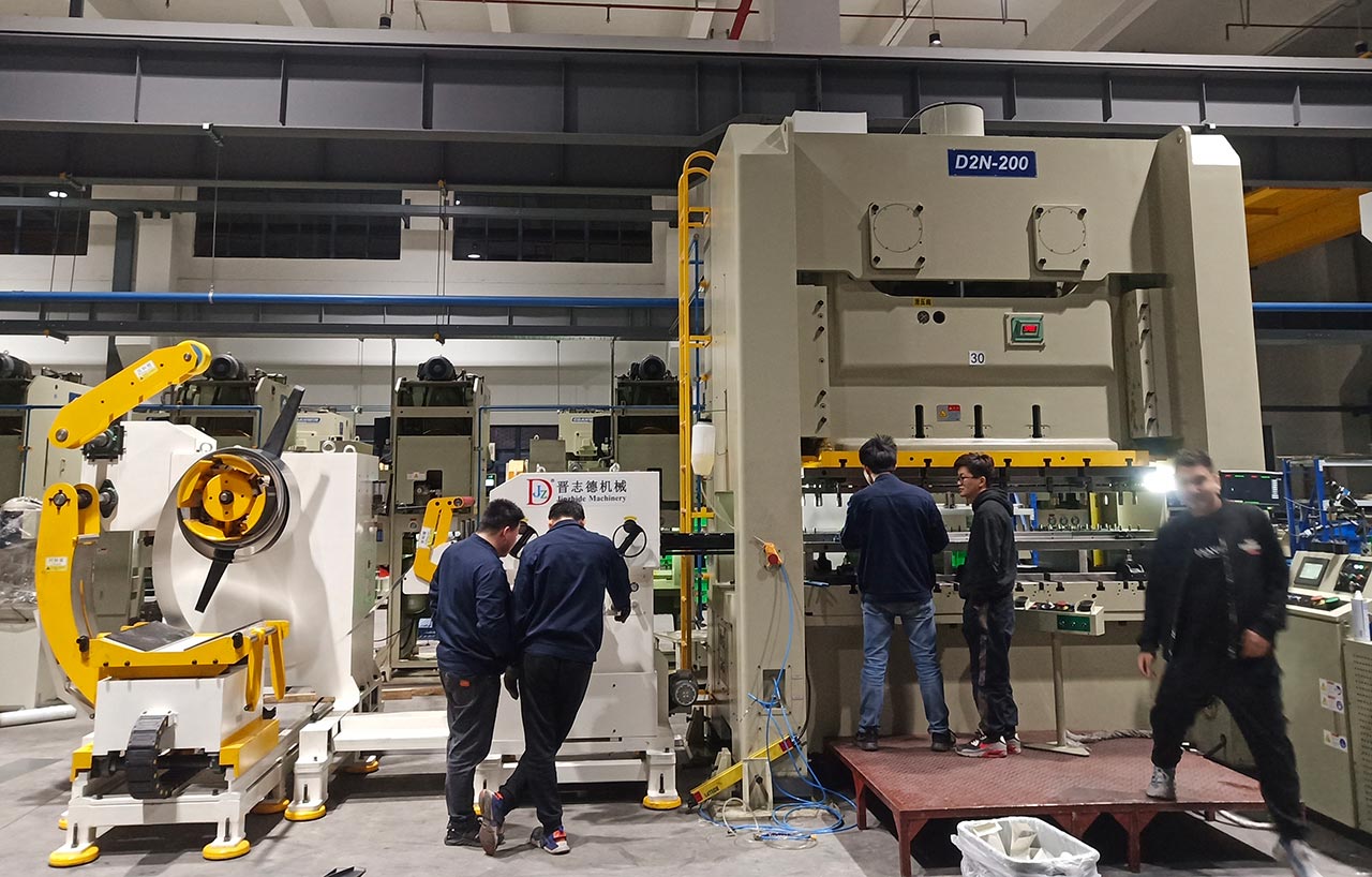 蕪湖三合一送料機(jī) 蕪湖三合一送料機(jī)