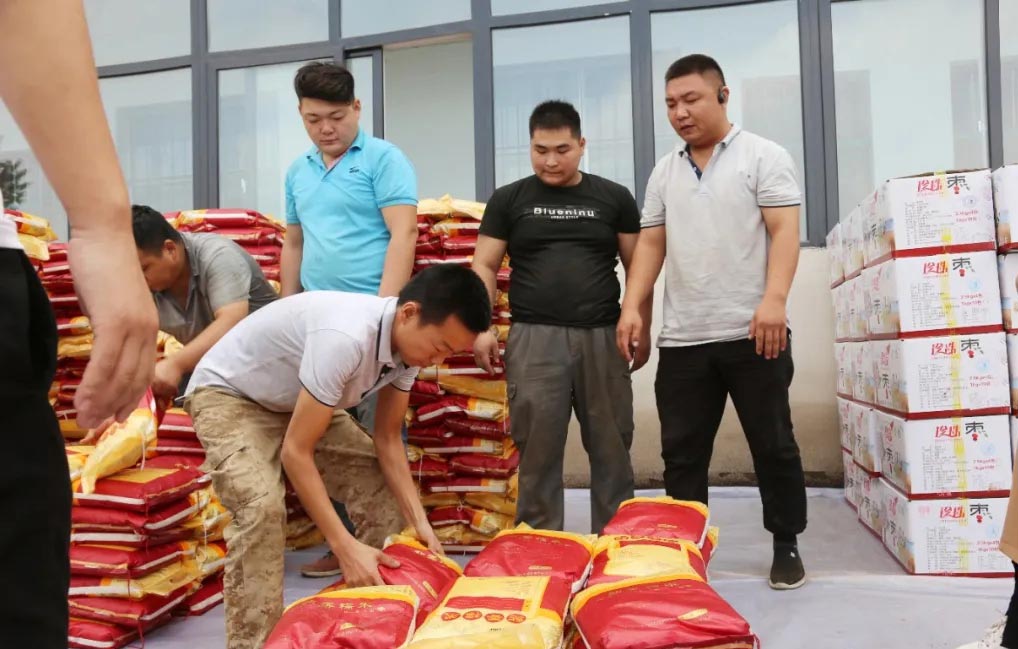 工廠發放端午節福利 工廠發放端午節福利