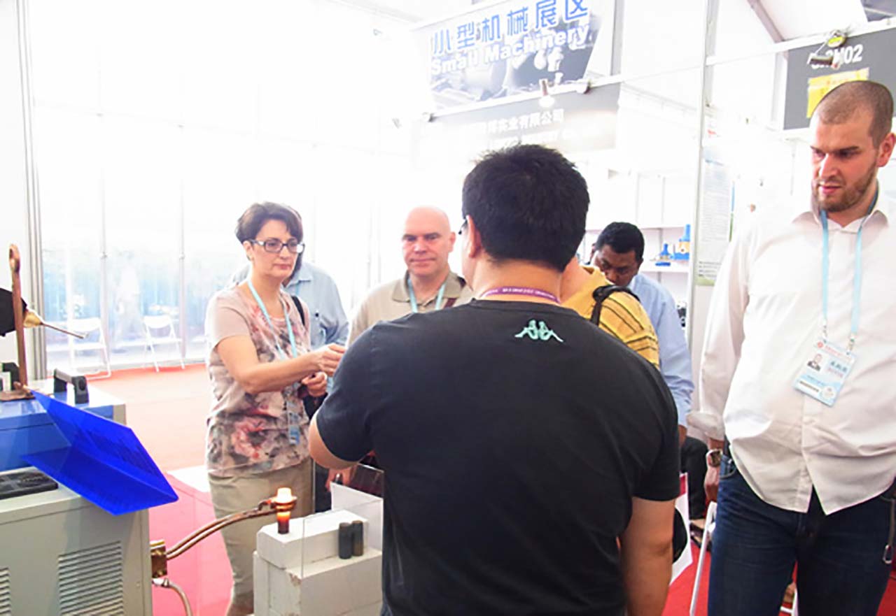 廣交會(huì)沖床銷售,廣交會(huì)沖床送料機(jī)銷售 廣交會(huì)沖床銷售,廣交會(huì)沖床送料機(jī)銷售