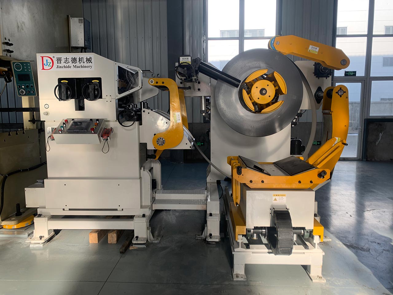 整平送料機交付河北唐山 整平送料機交付河北唐山