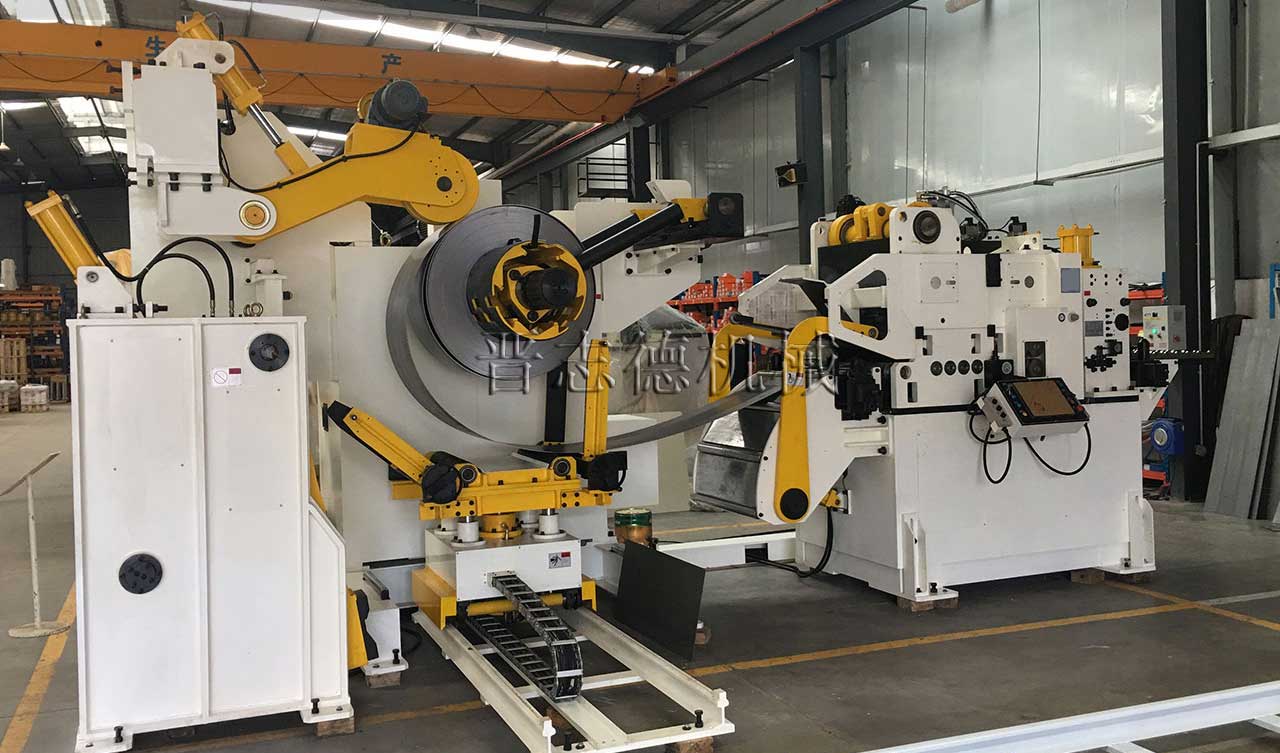 高張力三合一數控送料機,高強板三合一數控送料機 高張力三合一數控送料機,高強板三合一數控送料機