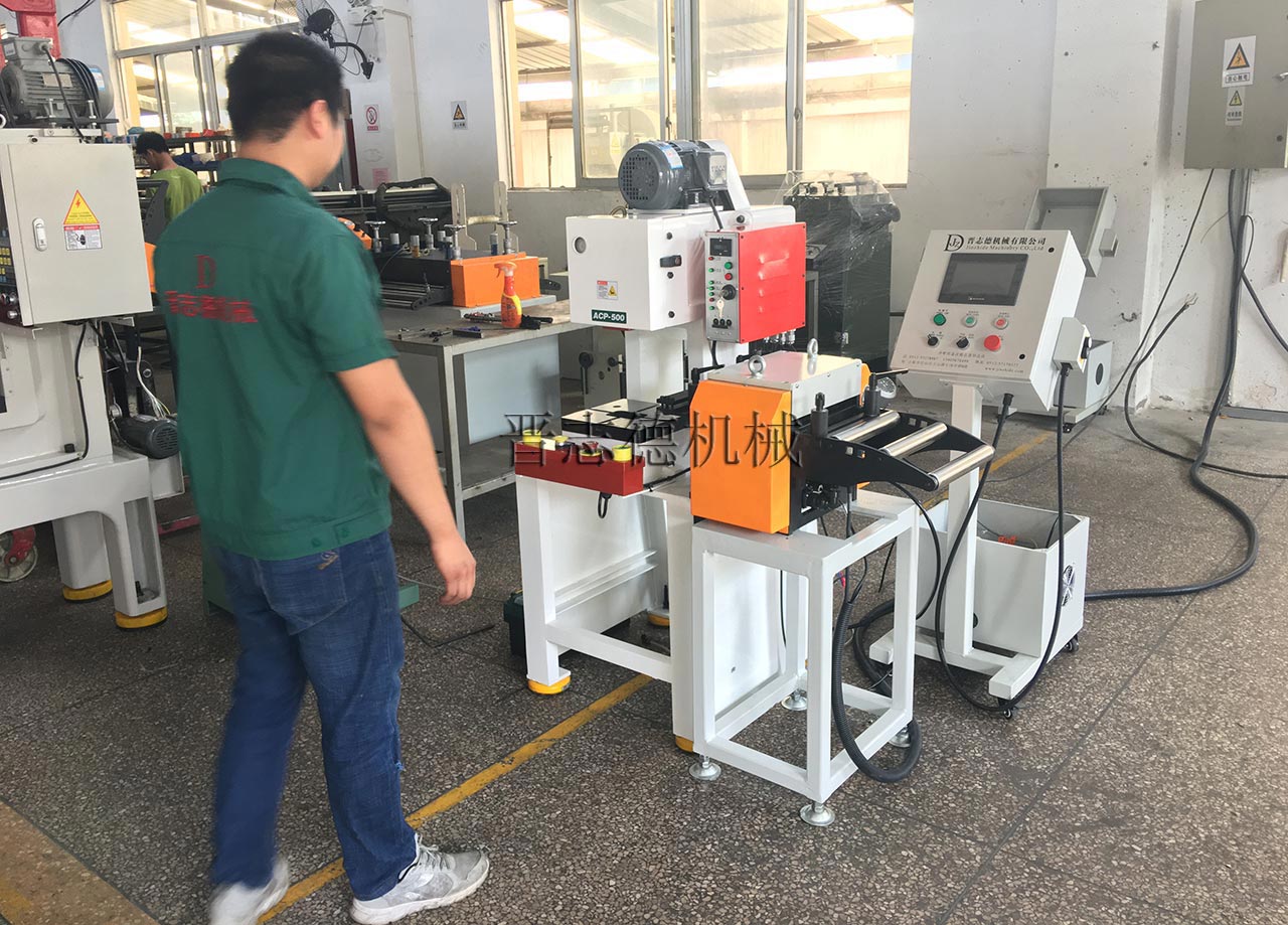 NC送料機裝配 NC送料機裝配