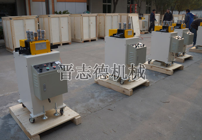 送料機(jī)、整平機(jī)出口